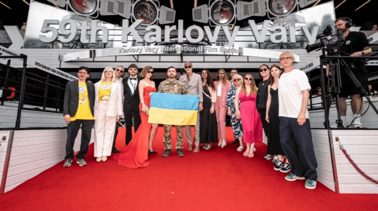 Реве та стогне: бездіалоговий фільм Дівія про поранену українську природу показали на фестивалі в Карлових Варах