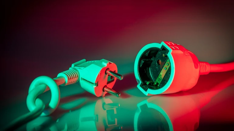 На Киевщине и в столице – экстренные отключения электроэнергии