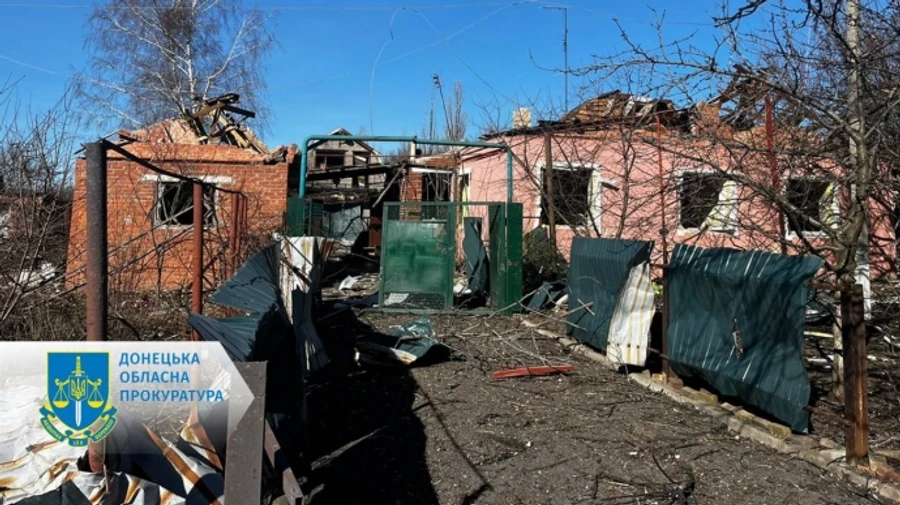 Russians attack Pokrovsk and Bakhmut districts, killing and injuring people