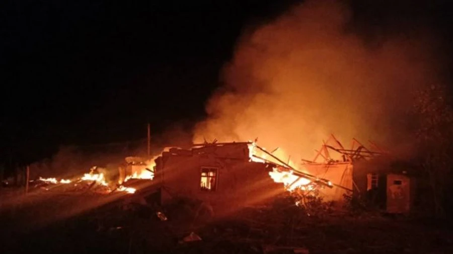 На Одещині гасять пожежу після ракетного удару, у Херсоні відкривають банк РФ