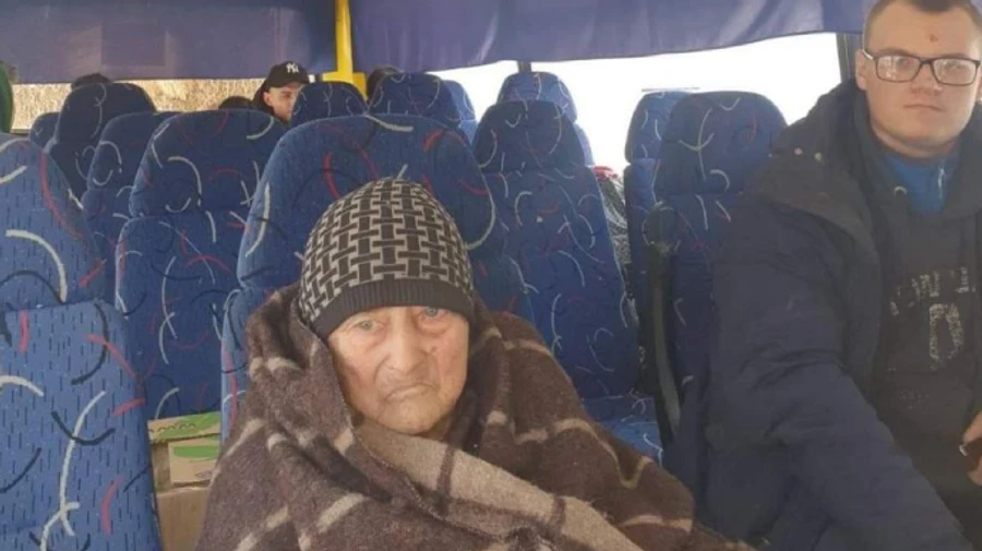 Луганщина: на Великдень вдалося евакуювати 16 жителів Попасної