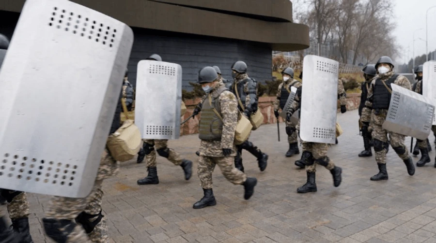 МВС Казахстану заявило про смерть восьми силовиків під час заворушень