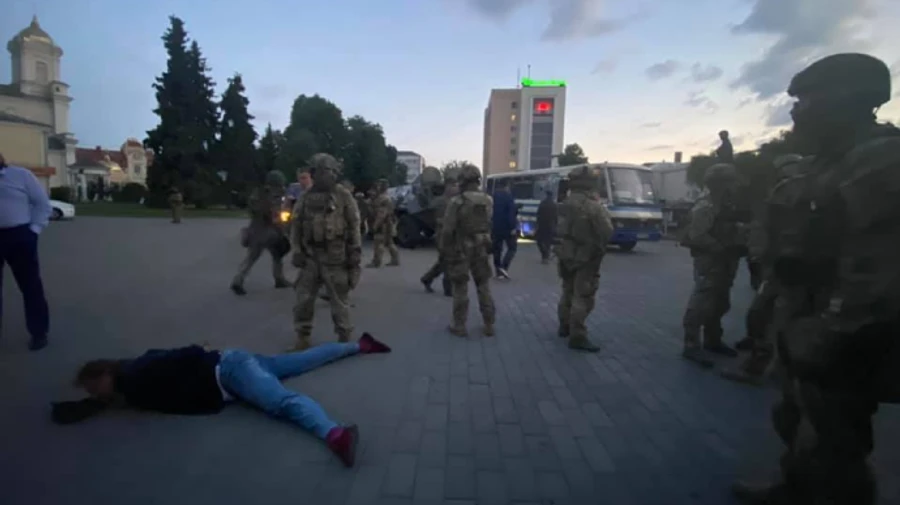 Зеленский уговорил террориста отпустить заложников и сдаться – ОПУ