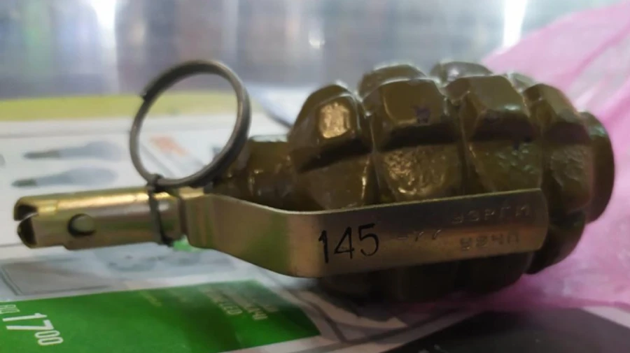 П'яний хуліган погрожував гранатою в магазині на Запоріжжі