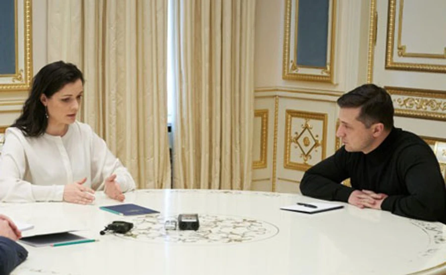 Президент подякував Скалецькій за сміливість у Нових Санжарах, але цього мало