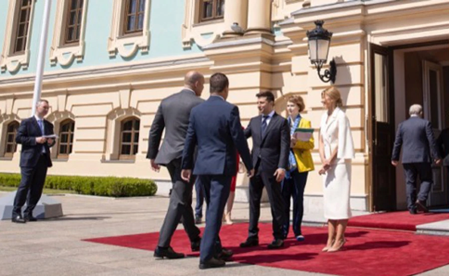 Зеленський дав обіцянку іноземним гостям