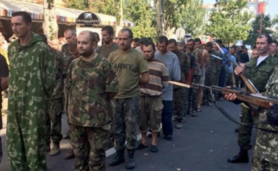 Боевики перевели пленных в СИЗО, угрожают 30-летним заключением