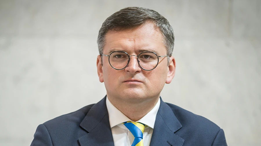 Ukraine's Foreign Minister in NATO rejects ideas and proposals on territorial compromise with Russia