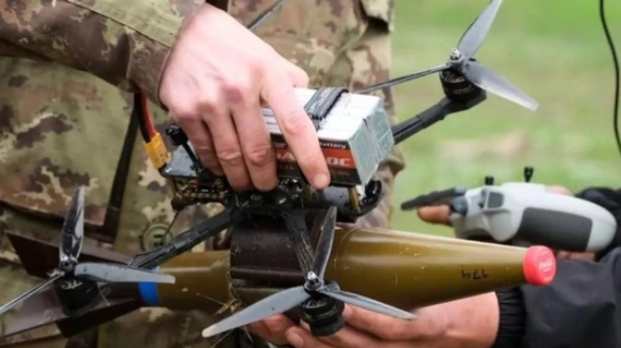 Ukrainian border guards burn Russian Vasilek mortar
