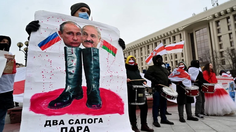 Ошийник для Лукашенка: як тактична ядерна зброя РФ змінить розклади у Білорусі