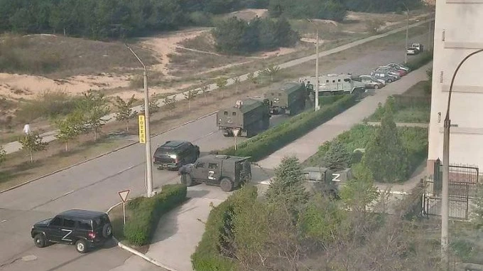 Russian occupiers begin to transfer looted goods from Enerhodar