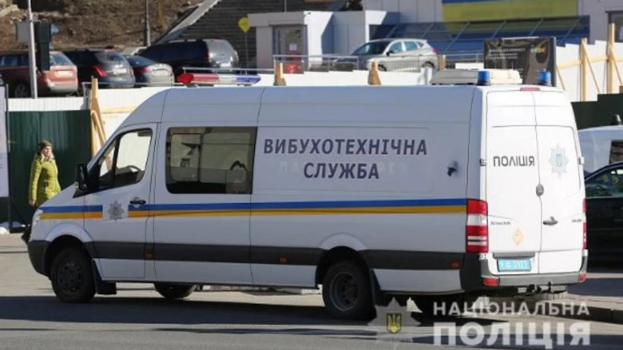 В больницах Киева ищут взрывчатку