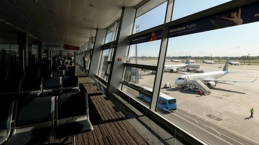 МОЗ подумує про червону і зелену зони для пропуску громадян інших країн