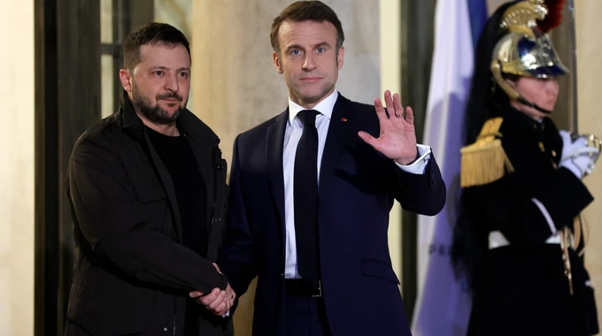 Зеленський обговорив із Макроном мир, який повинен стати дійсно надійним
