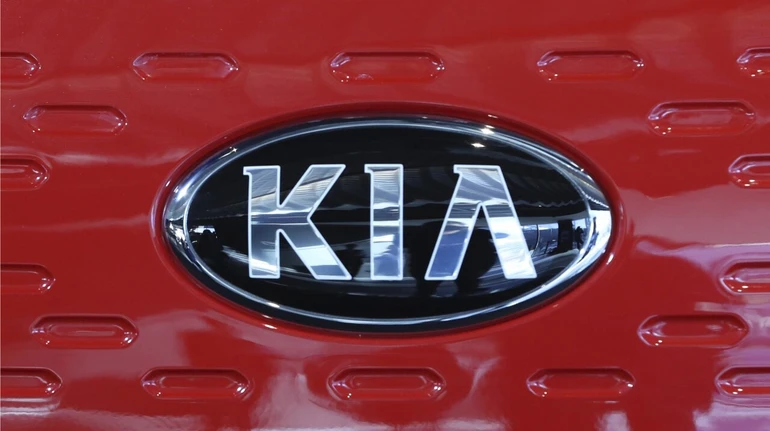Kia та Hyundai витратять до $500 млн на ремонт авто, які можна було вкрасти за допомогою USB
