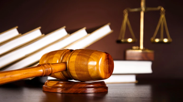 У Києві чоловіка засудили за зґвалтування 19-річної дівчини: він двічі сидів у в’язниці за такі злочини