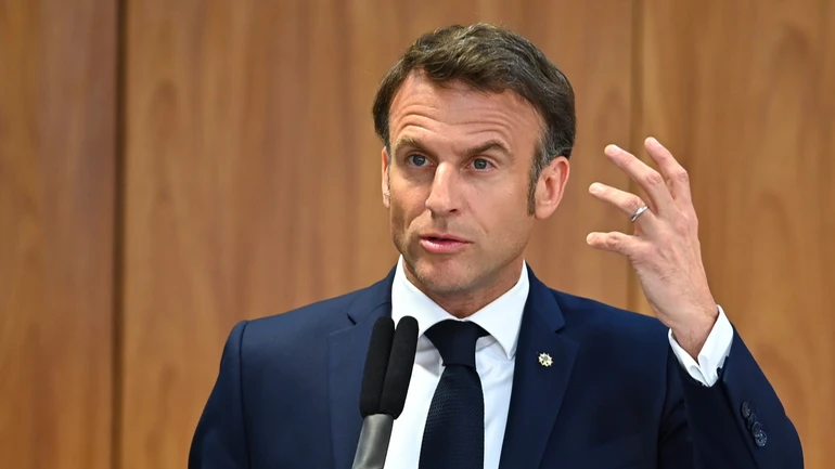 Macron wants to propose double moratorium: no strikes on Russian oil refineries or fighting in Black Sea