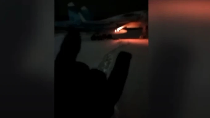 Ukraine's Defence Intelligence posts video of Russian Su-34 burning – video