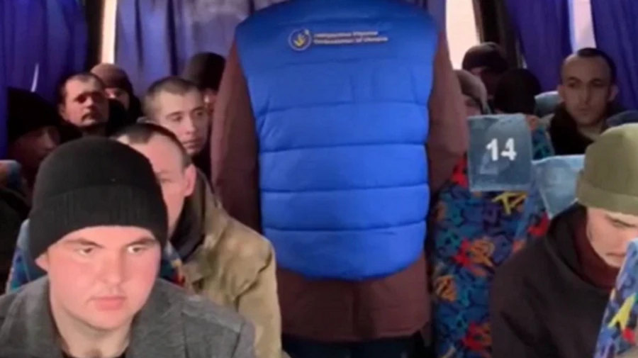 Ukraine's Ombudsman shows educational conversation with Russian prisoners before exchange