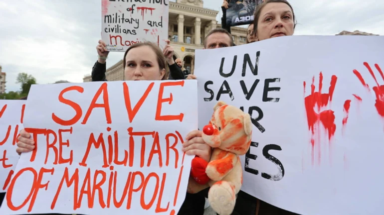 З Маріуполя евакуювали кілька десятків людей - ЗМІ