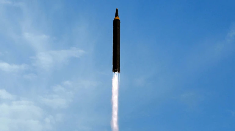 Північна Корея випустила невідомий снаряд у бік моря