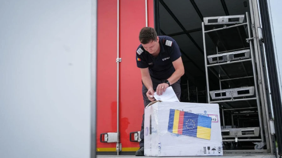 Україна отримала партію вакцин AstraZeneca від Румунії