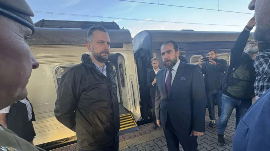 Польский министр обороны прибыл в Киев