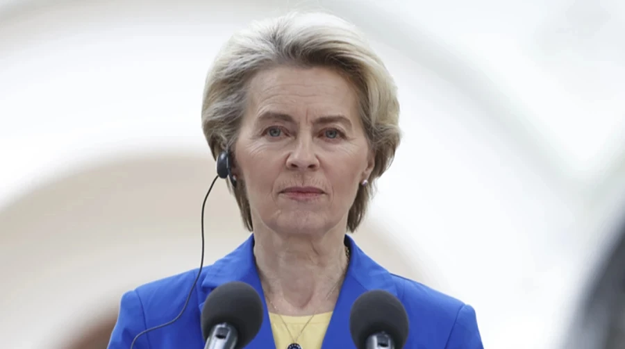 Європарламент не підтримав вотуми недовіри до Урсули фон дер Ляєн, вона залишається на посаді