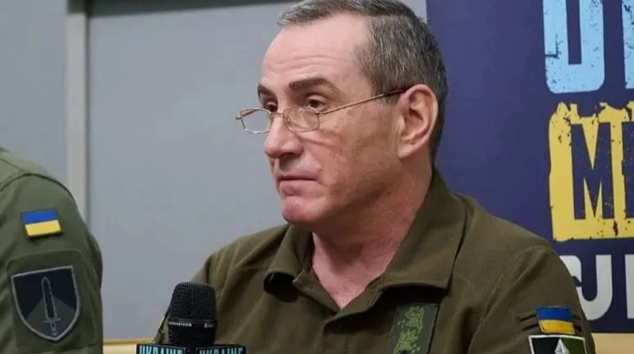 Зеленский уволил из СНБО экс-главкома Хомчака и назначил Умерову нового заместителя