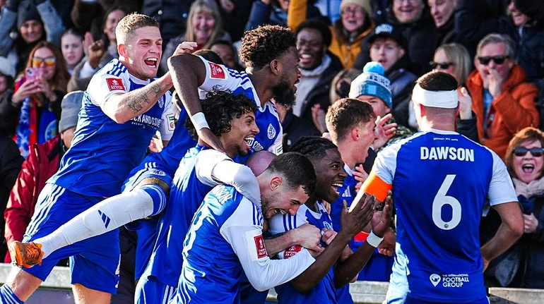 Вперше за 117 років: чинний володар Кубку Англії поступився напівпрофесійній команді