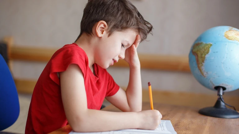 Чому деякі діти мають труднощі з математикою? Вчені кажуть, проблема не лише у числах