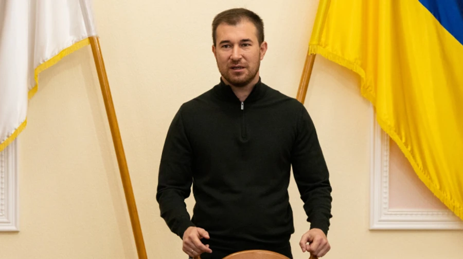 ДБР і СБУ завітали з обшуками до в.о. мера Чернігова через закордонні канікули