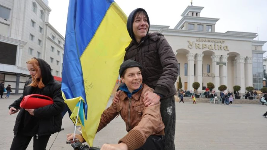 75% Херсона со светом, восстанавливают работу банков и расширяют территорию со связью