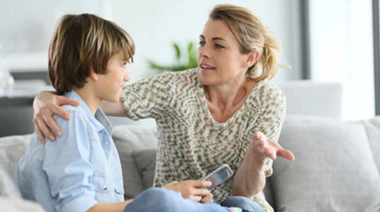 Мама знає краще: як розпізнати домашнє насильство у стосунках матері з сином