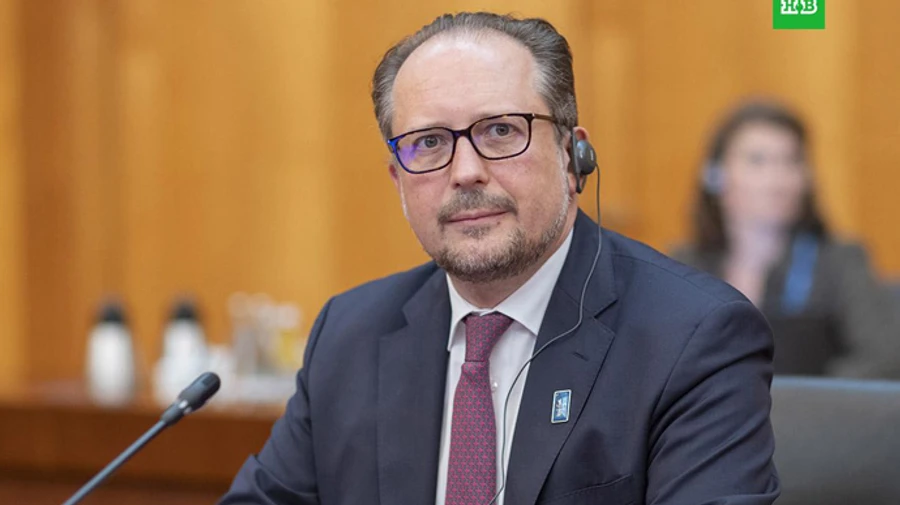 В Австрії після корупційного скандалу склав присягу новий канцлер