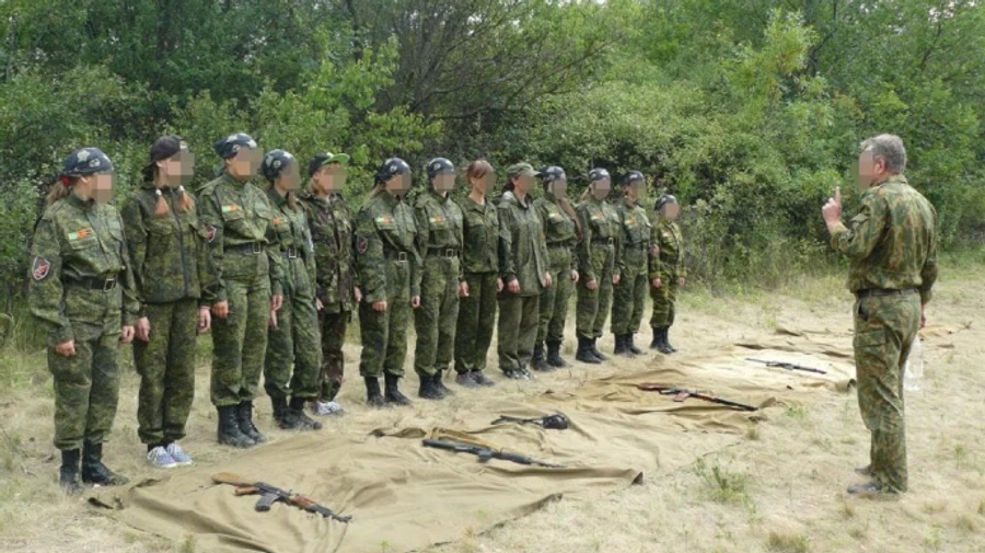 Бойовики залучають дітей до війни на Донбасі: ОГП відкрив справу