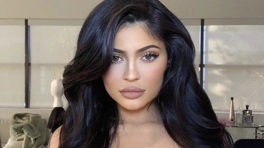 Forbes назвал 100 самых высокооплачиваемых звезд