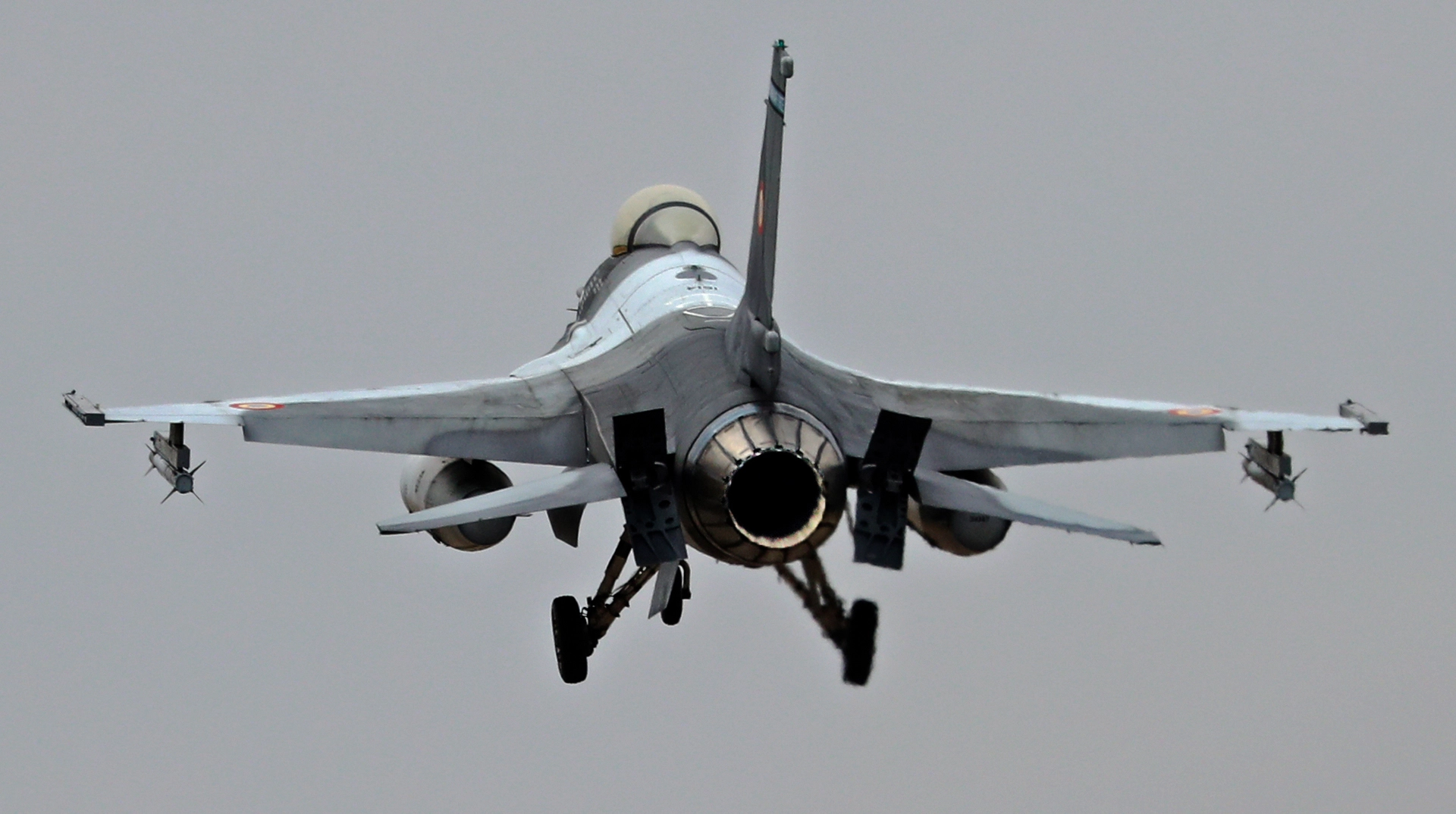 Romania scrambles four fighter jets because of Russian attack on Odesa Oblast