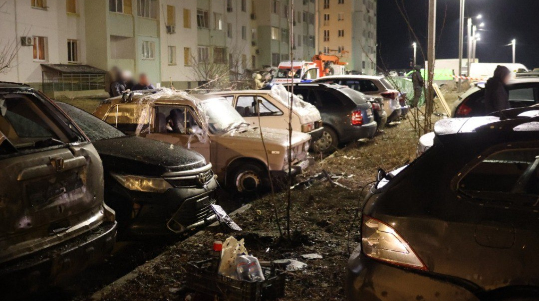 Russians strike Kharkiv's Kholodnohirskyi district: houses damaged, four injured – photos, video