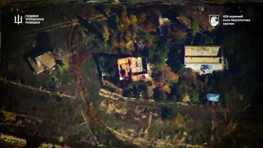 Ukraine's Defence Intelligence posts footage of strike on Russian drone operator training centre in Kherson Oblast – video