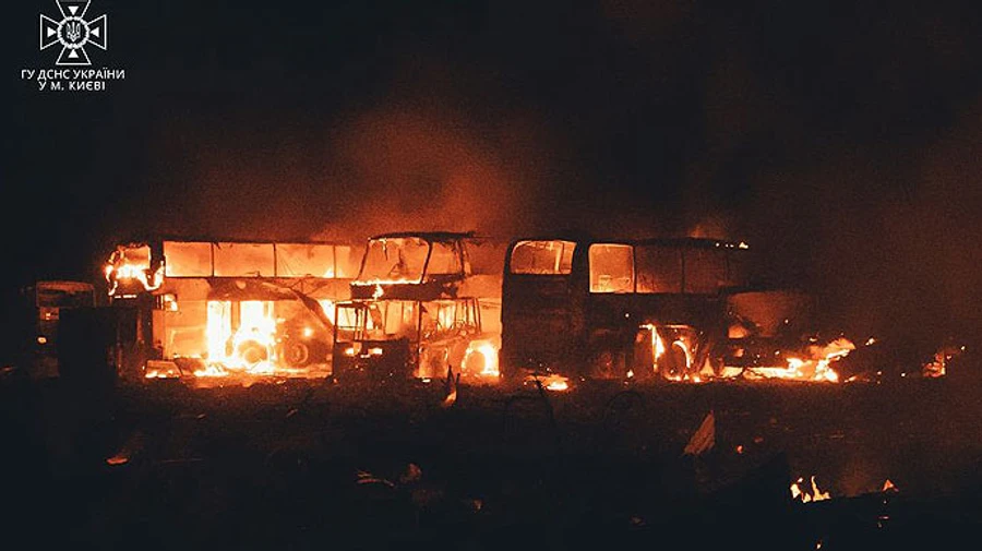 Building destroyed and 4 buses burnt down – aftermath of Russia's overnight attack on Kyiv