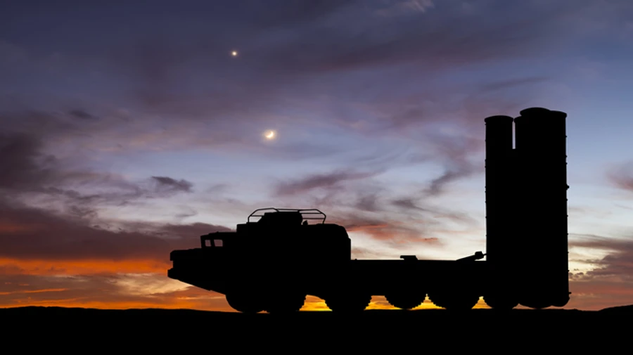 Russians transfer new military units to north of Crimea