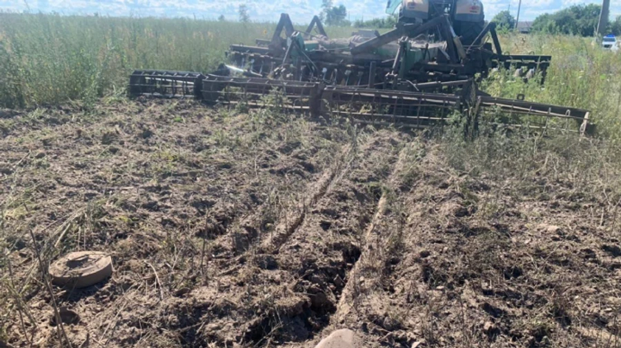 Трактор підірвався на протитанковій міні в Київській області