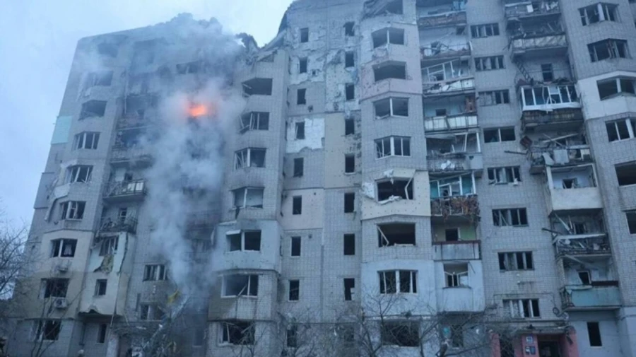 Two people injured as Russian guided bomb hits apartment block in Kupiansk, Kharkiv Oblast – photos