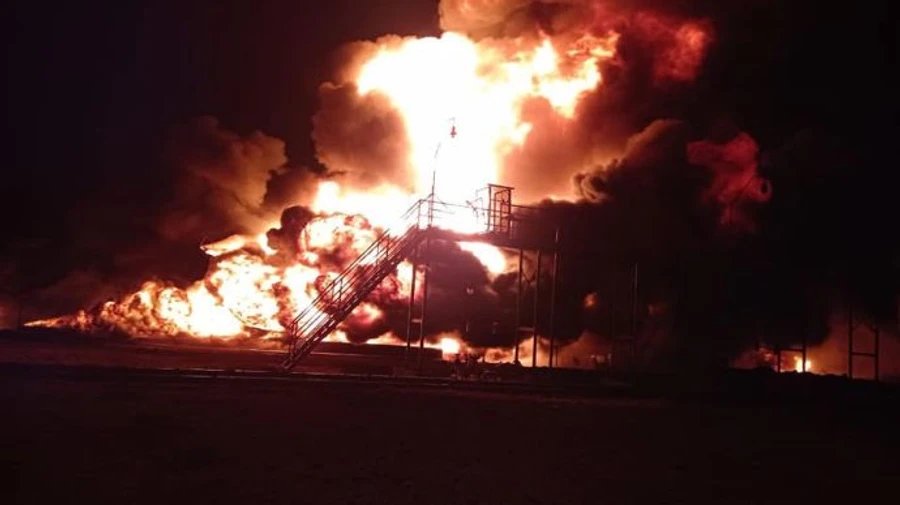 Fuel depots on fire in Zhytomyr and Chernyakhiv after Russian airstrikes