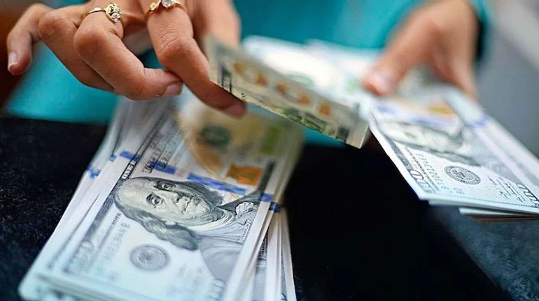 Чому відкладати на чорний день – це не завжди хороша ідея? Говоримо про економічні парадокси