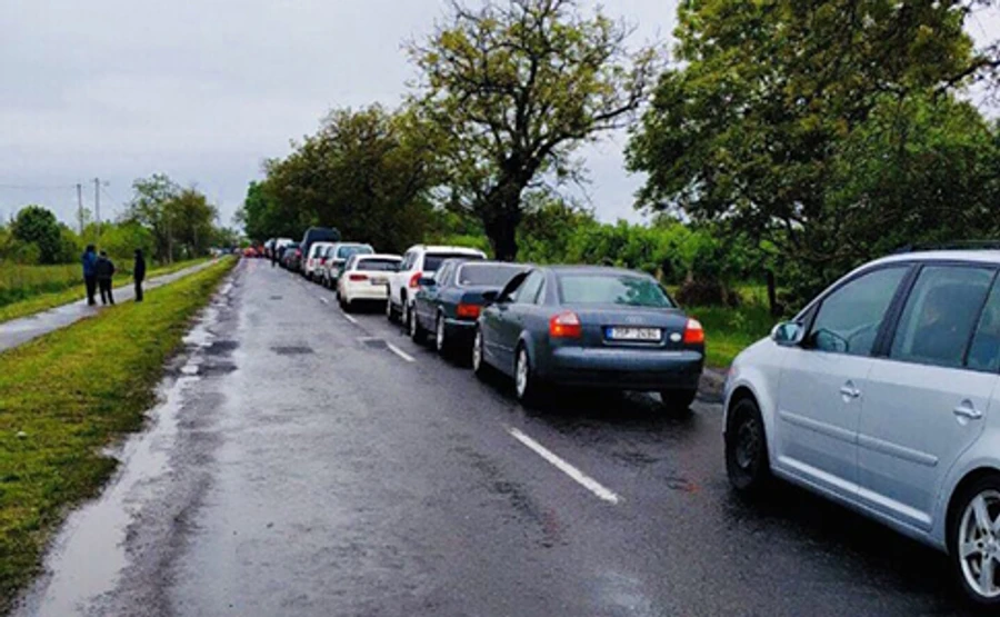 На границе со странами ЕС в Закарпатье огромные очереди - СМИ