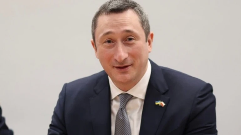 Чернишов: Україна готова дати роботу із бронюванням від мобілізації чоловікам, які перебувають за кордоном