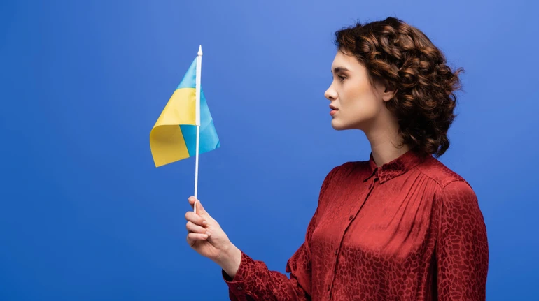 Чи є ігнорування фемінітивів порушенням стандарту державної мови? Відповідь голови Нацкомісії