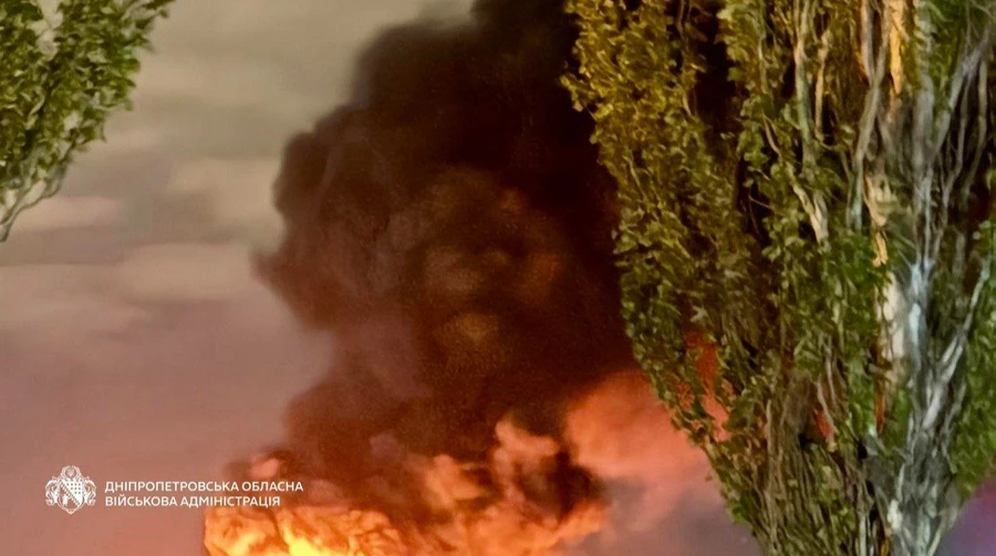 Армія РФ знову атакувала Дніпро: є пожежа на об'єкті інфраструктури